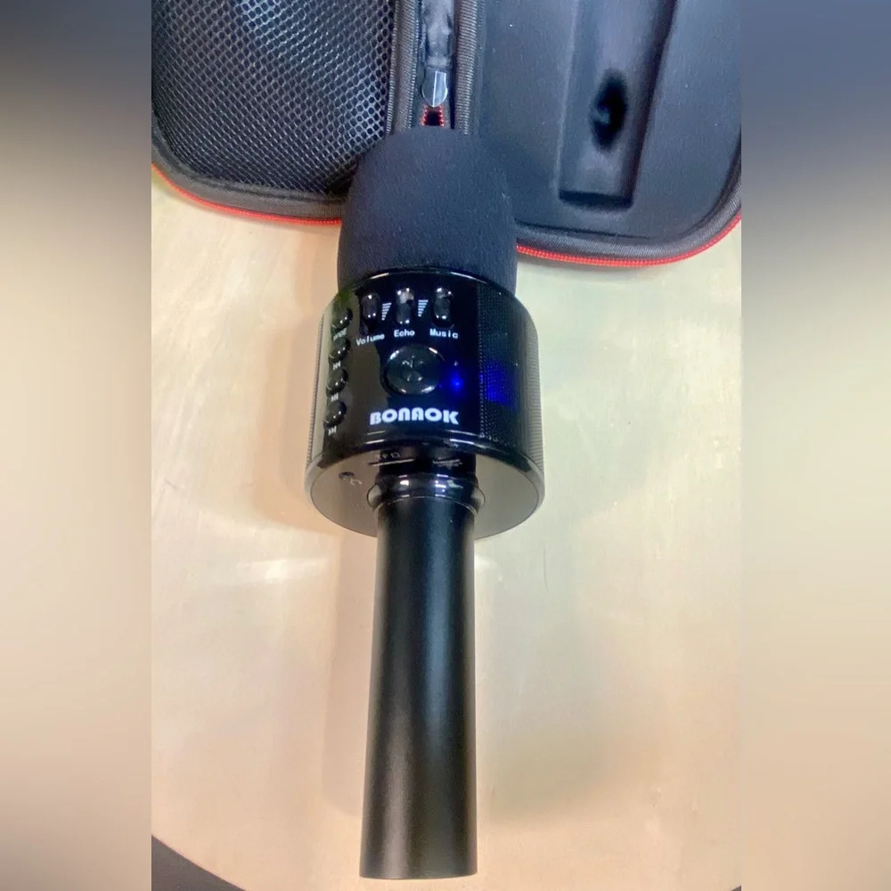Bonrok Black Wireless Microphone With Case‎